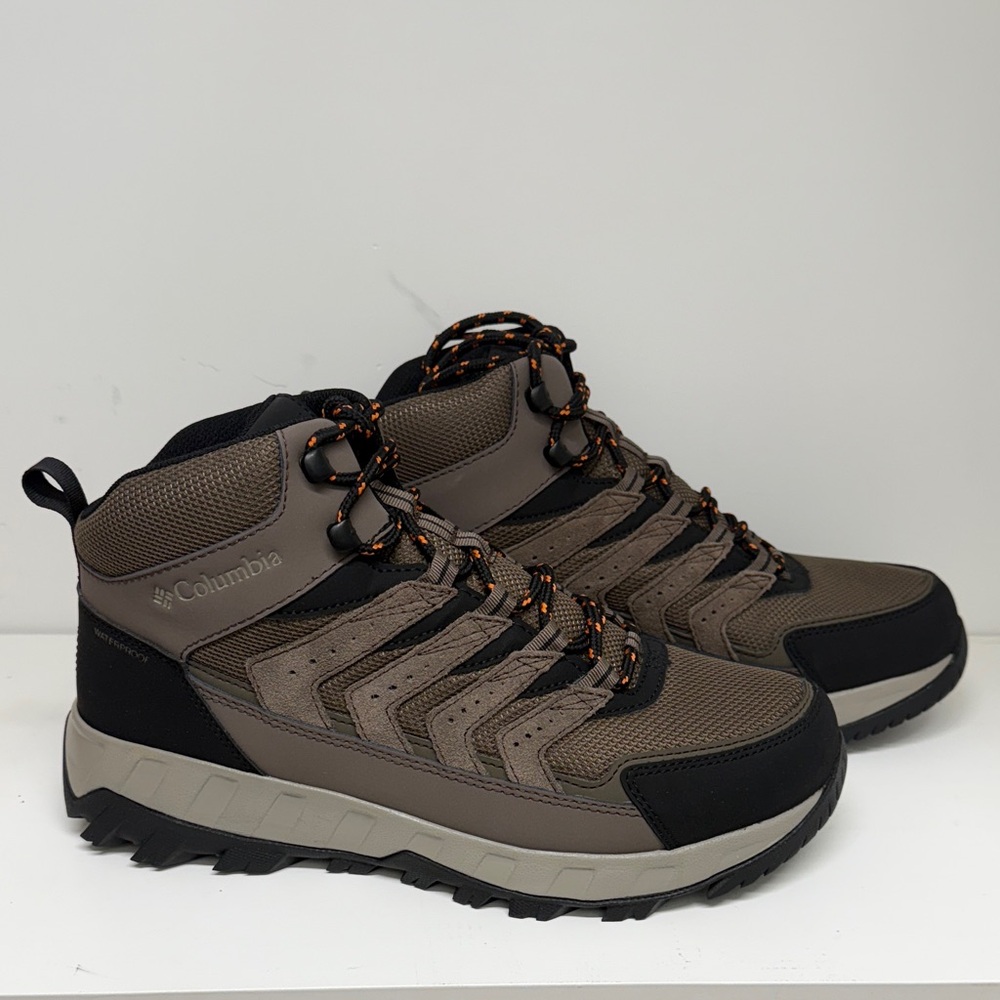 Columbia Strata Trail Mid WP Hiking Boots